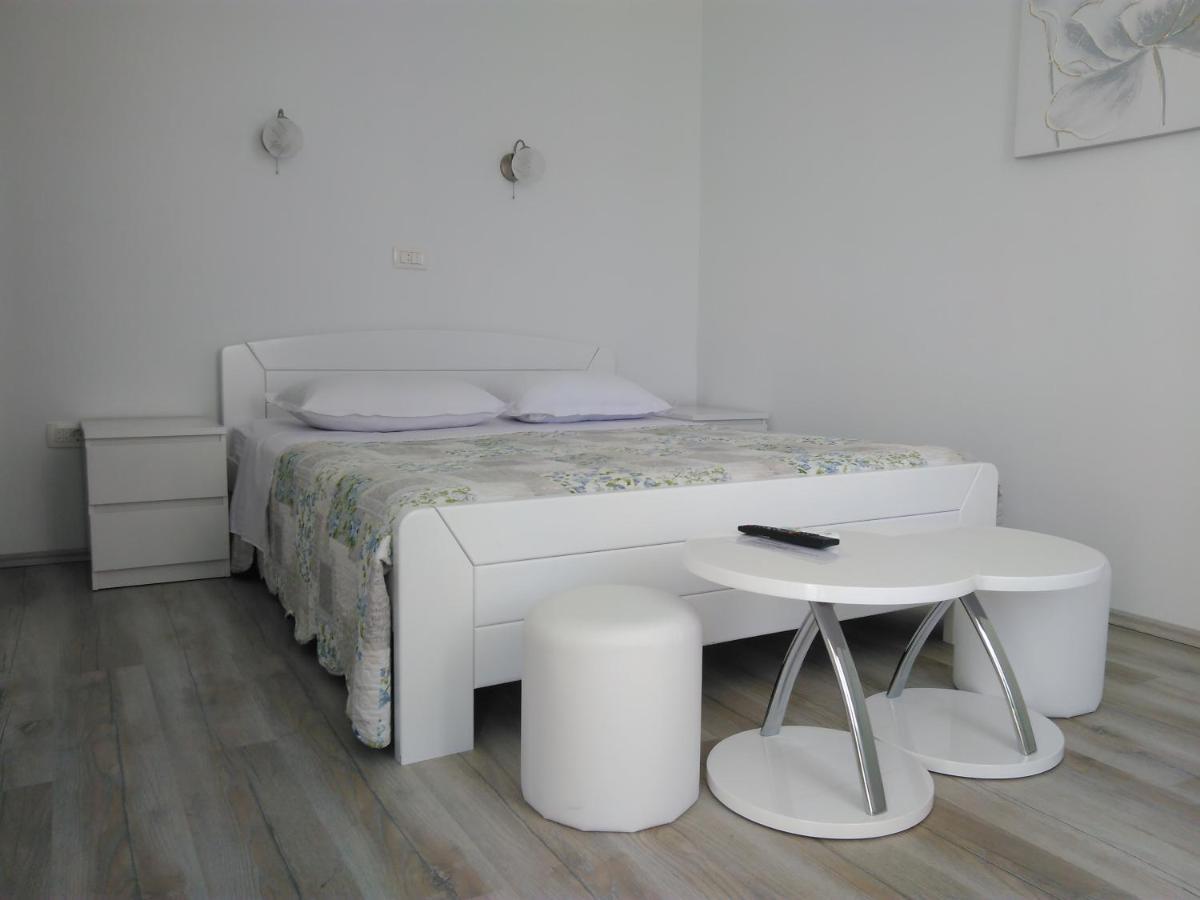 Hotel Lemon House Vis Esterno foto